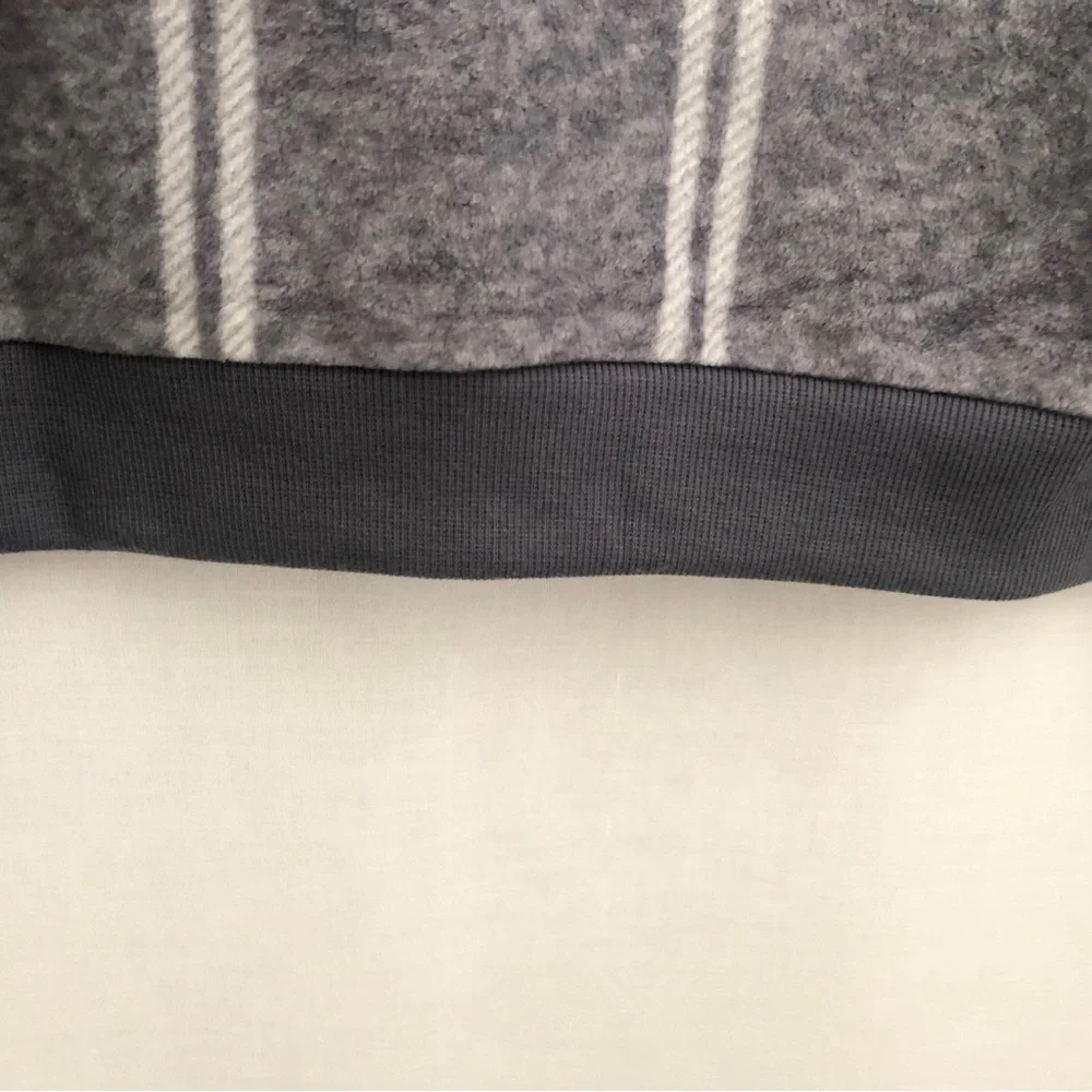 Koolaburra Ugg Brushed Fleece Top Sweater Plaid Size Small NWT